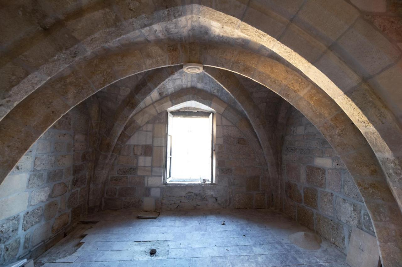 Chambre A Baldaquin Maison De L'Eglise Du Couvent Narbonne Exteriör bild